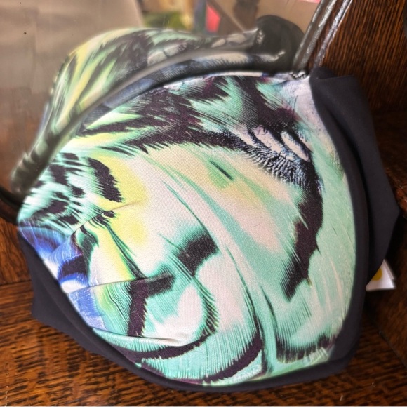 Azura| Australia Blue/Black/Green Butterfly Bikini Halter Top Size 8 - Picture 3 of 7